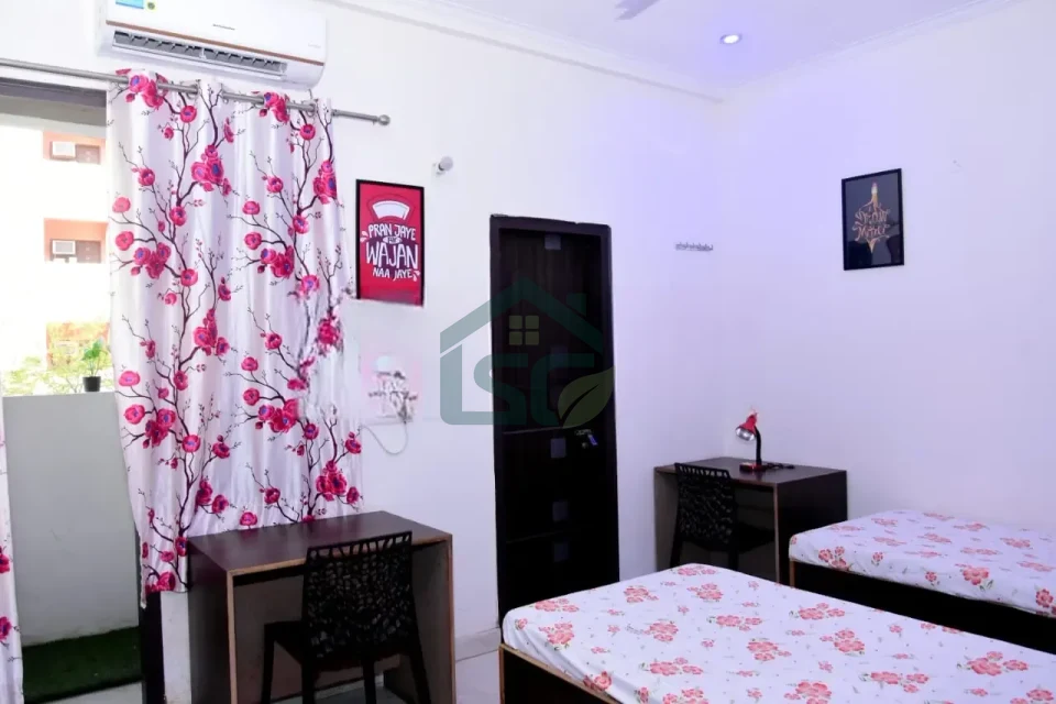 Xact Homes PG (London Girls) in Sector 126, Noida — property photo 4