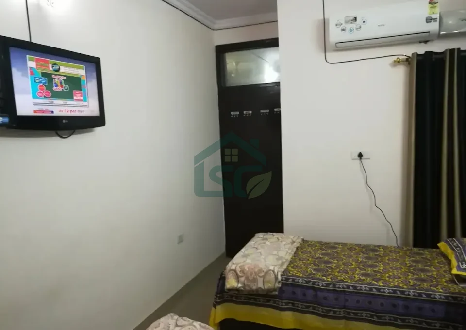 Amrit Girls Accomodation in Moti Bagh, Delhi — property photo 2