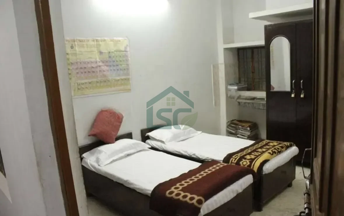 Sardar patel hostel in Green Park, Delhi — property photo 1