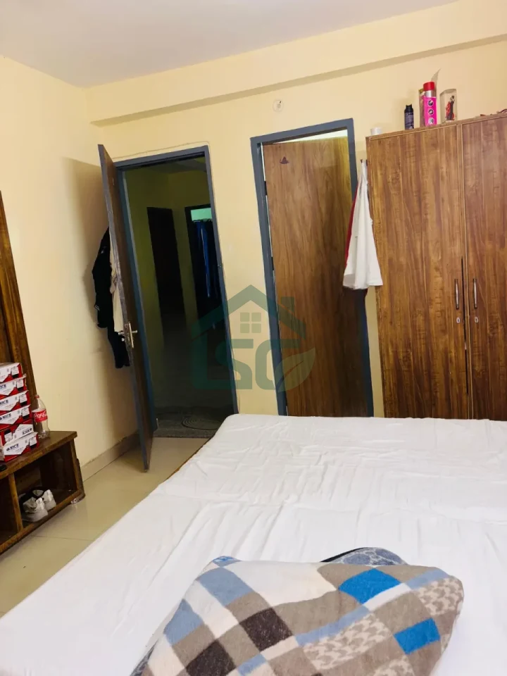 Radhe Radhe in Sector 18, Gurugram — property photo 5