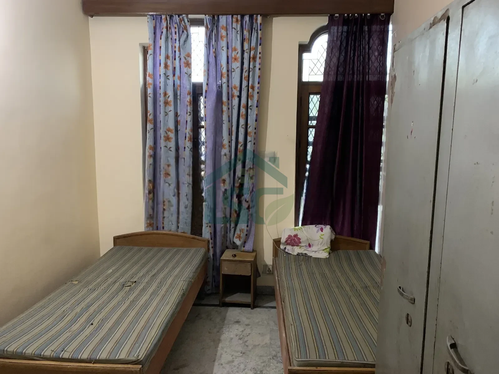 K M Goyal's Boys PG House in Sector 12, Noida — property photo 1