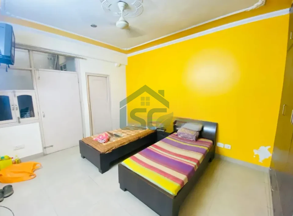 Raj Bhawan PG in Sector 17, Gurugram — property photo 1