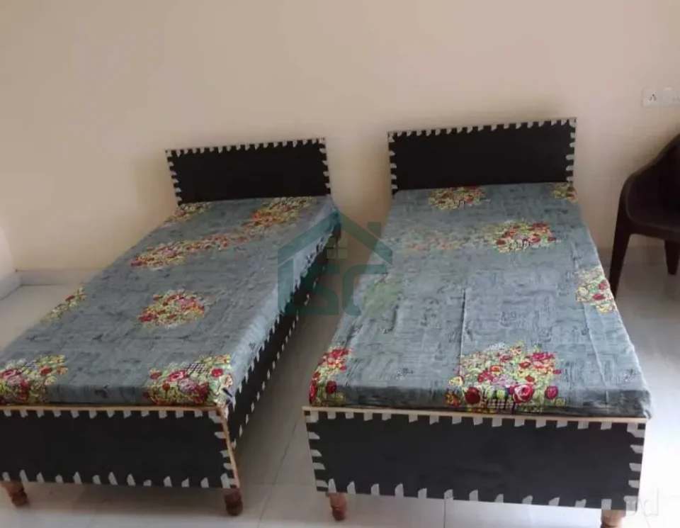 A-One Boys & Girls PG in Sector 51, Noida — property photo 2