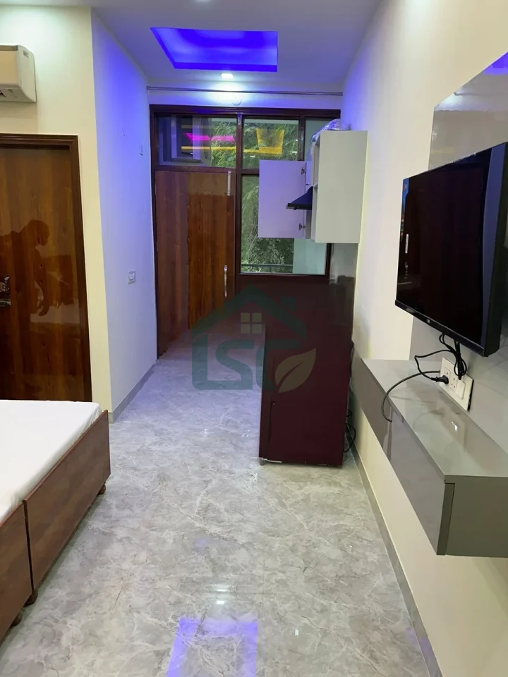 Photo 3 of Amrit Residency House No 1382, Sector 23A, Gurgaon
