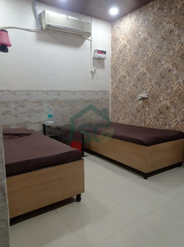 JMD PG For Girls in Shakarpur, Delhi — property photo 2