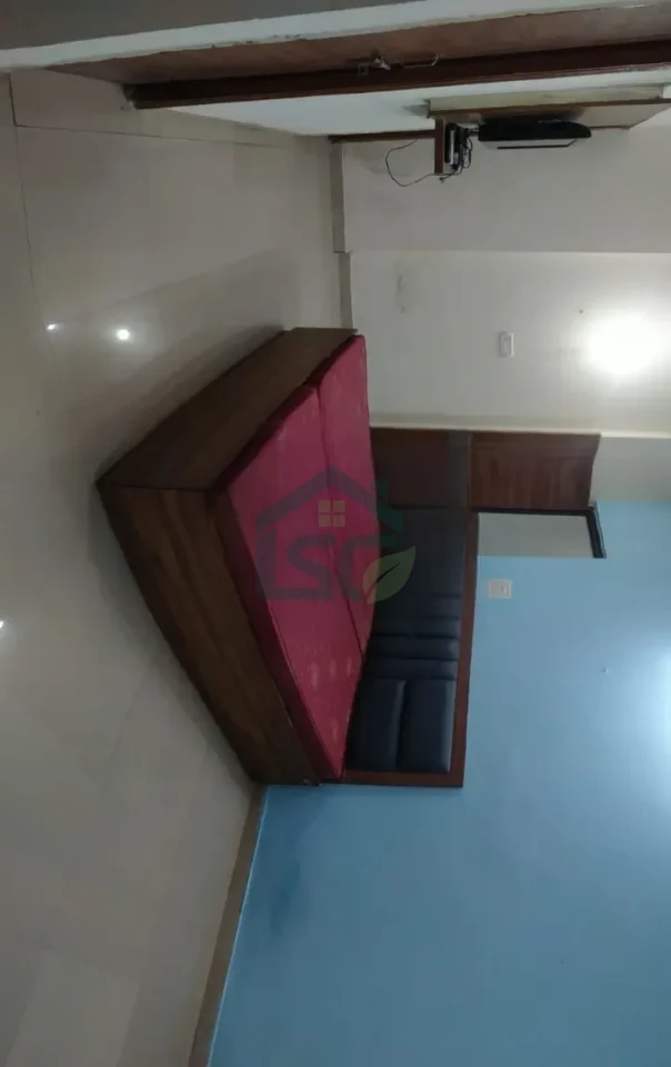 Sushant Lok in Sector 52, Gurugram — property photo 3