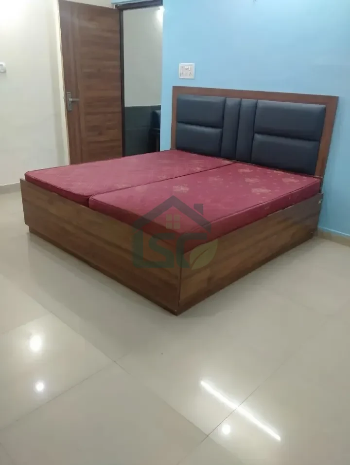 Sushant Lok in Sector 52, Gurugram — property photo 4