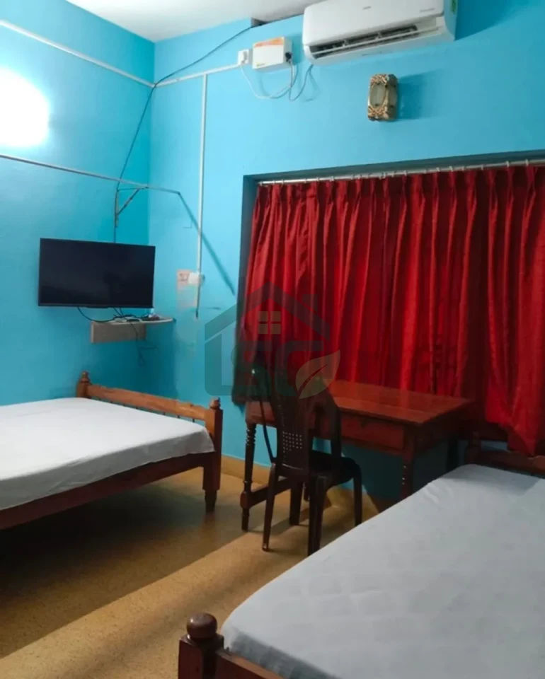 At Unnikrishan’S Paying Guest Men’S & Women’S PG, Attakulangara, Thiruvananthapuram