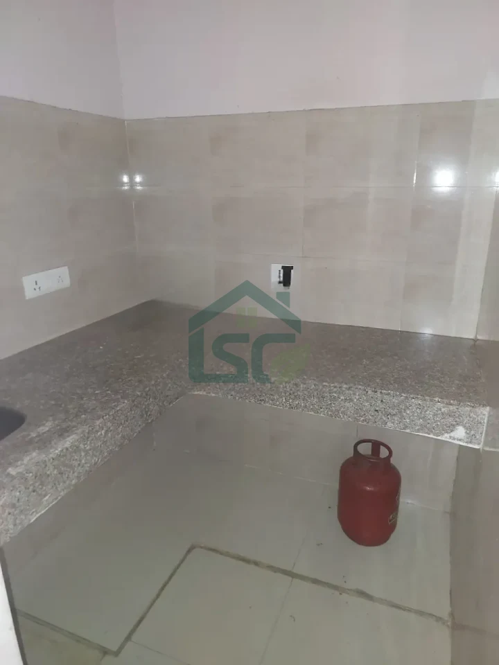 Ashish Room For rent in Sector 51, Gurugram — property photo 1