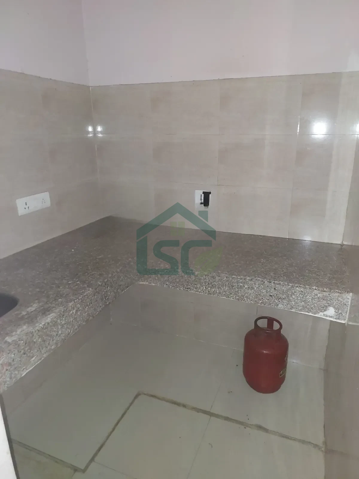 Ashish Room For rent in Sector 51, Gurugram — property photo 1