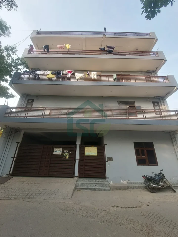 Ashish Room For rent in Sector 51, Gurugram — property photo 2