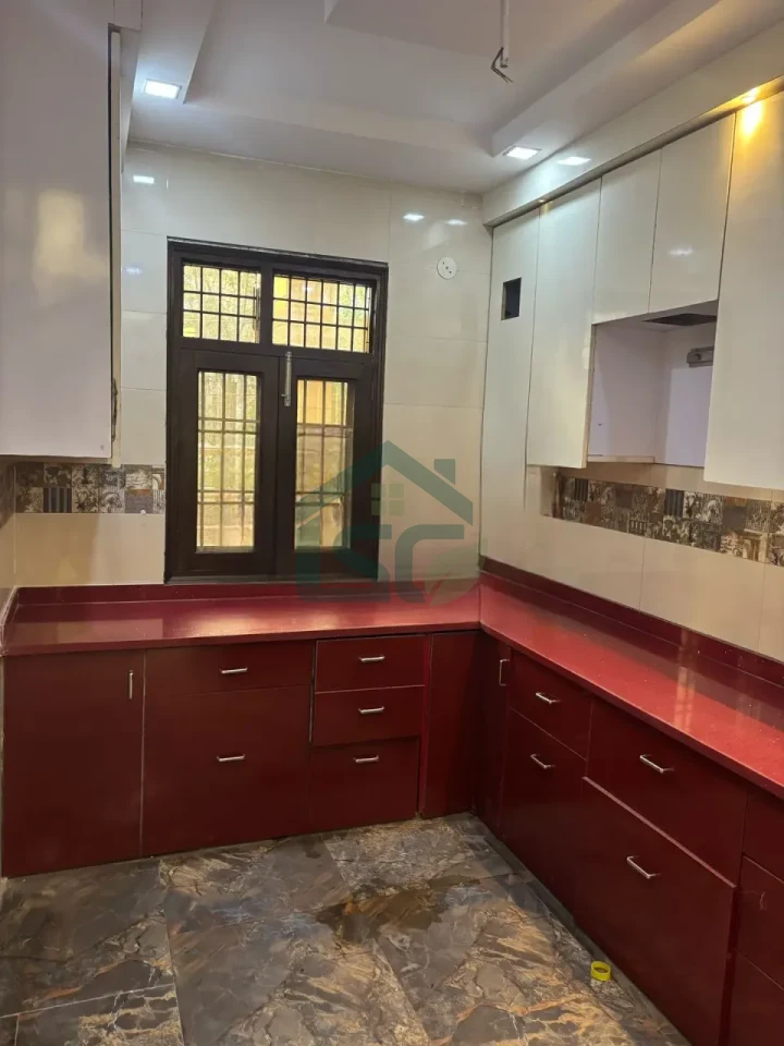 Alam Girls Hostel in Dwarka, Delhi — property photo 1