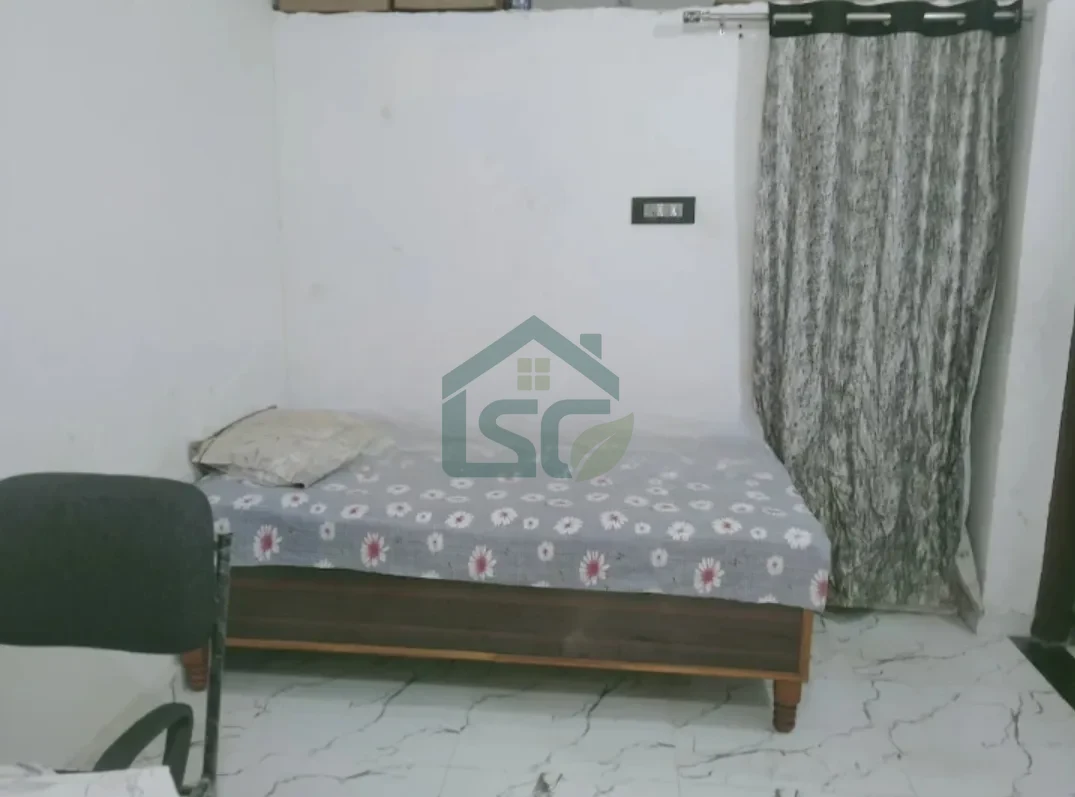 At P G Girls Rooms, Wathoda Layout, Nagpur
