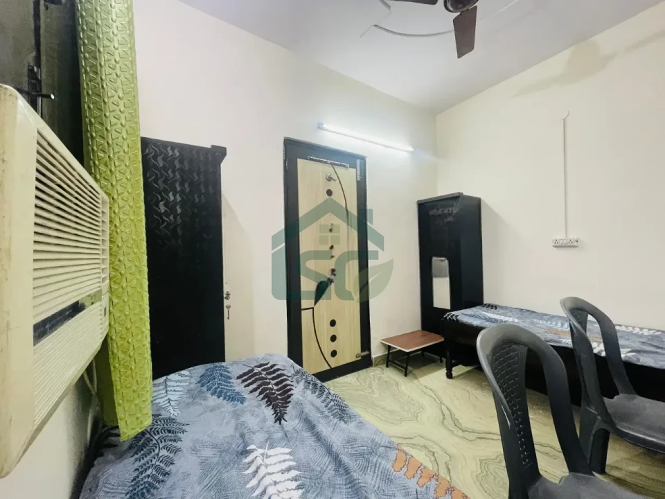 Living hub in Reids Line Delhi Univ Staff Flats, Delhi — property photo 5