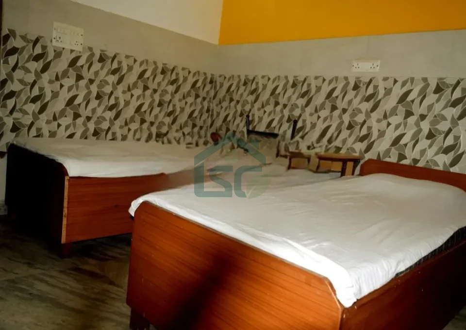 Universal homes PG in Sector 41, Noida — property photo 5