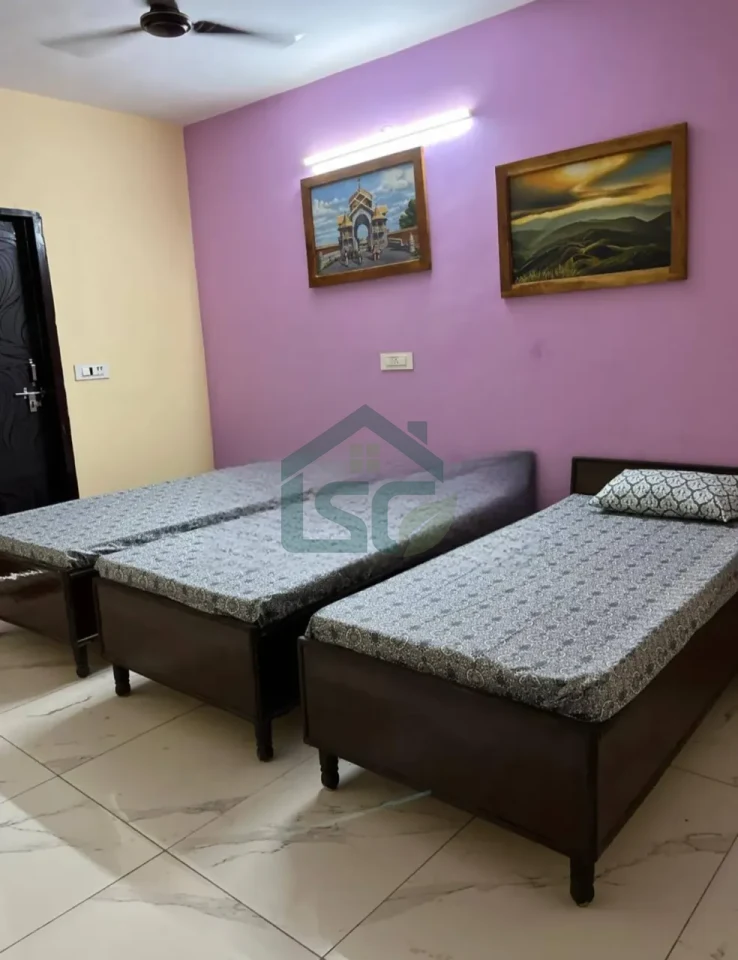 SLA PG in Sector 13, Gurugram — property photo 1