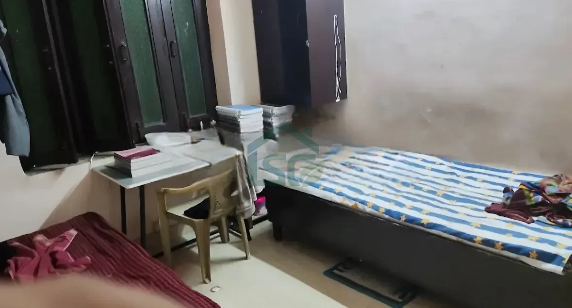 Kanwar House PG in Shakarpur Khas, Delhi — property photo 1