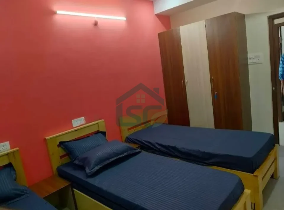 SGS Elite Luxury PG For Mens in Okhla, Delhi — property photo 2
