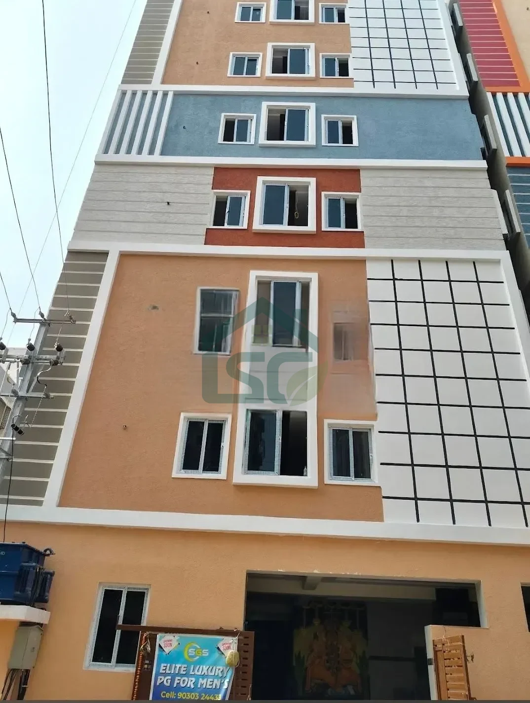 SGS Elite Luxury PG For Mens in Okhla, Delhi — property photo 1