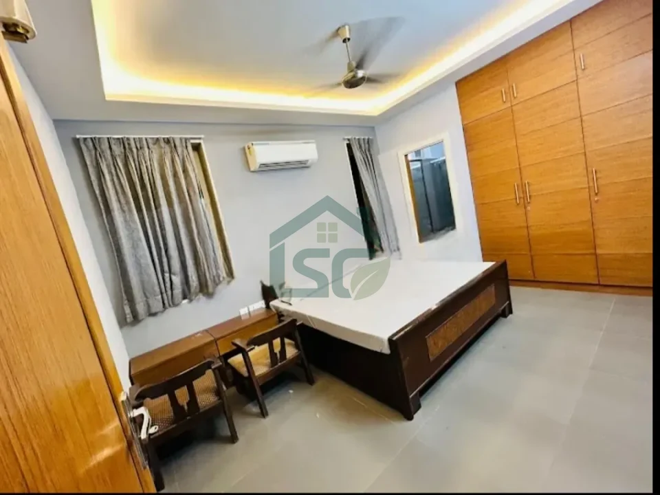 My rooms 247 girls PG (hostel) in Lajpat Nagar, Delhi — property photo 1