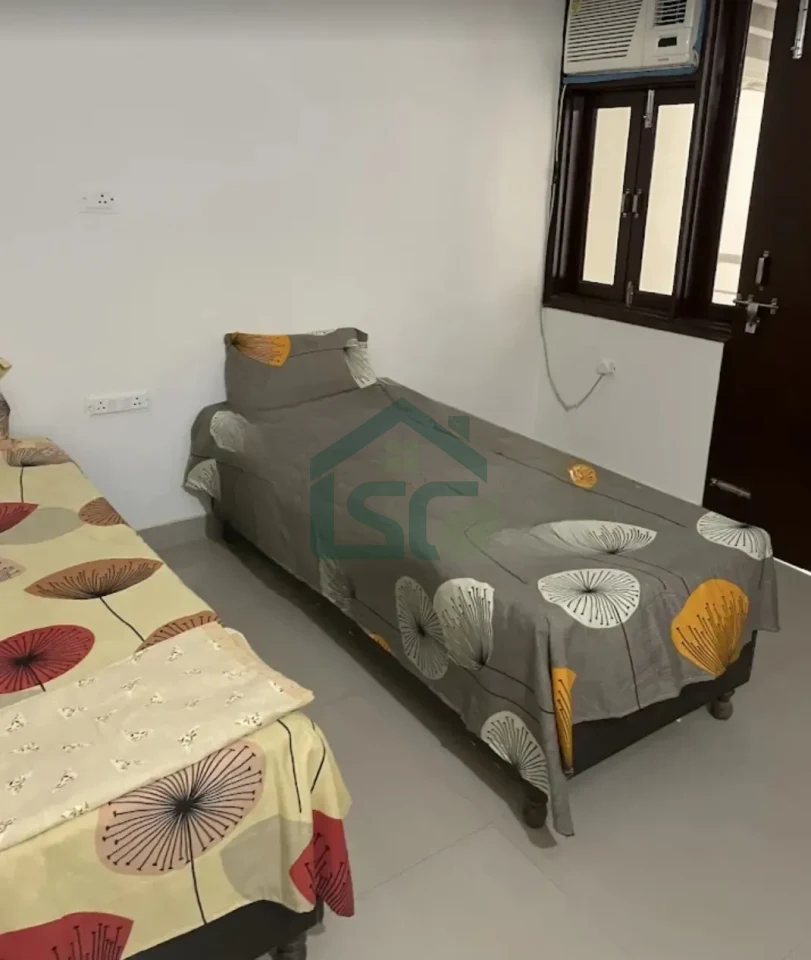 JS PG in Ghitorni, Delhi — property photo 4