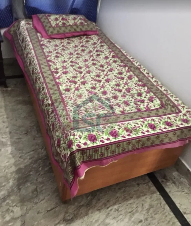 JS PG in Ghitorni, Delhi — property photo 3