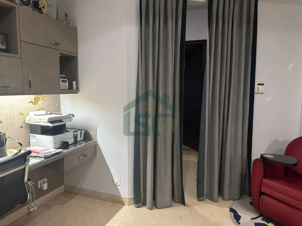 3 BHK In Sector 46 Gurugram in Sector 46, Gurugram — property photo 2
