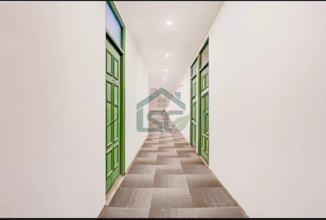 At Super Townhouse Sector 64 Near Worldmark Gurugram Formerly Vero, Sector 64, Gurgaon