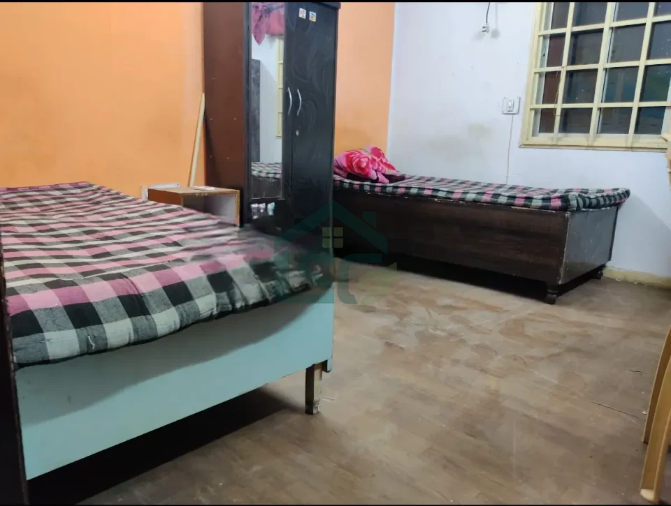 All boys PG in Mukherjee Nagar, Delhi — property photo 1