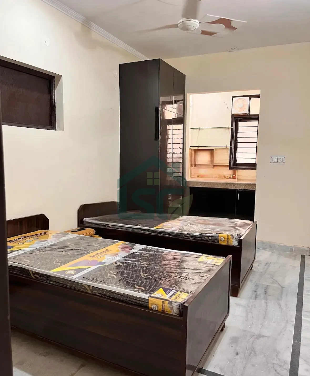 Guru Ji PG in Hastsal, Delhi — property photo 1