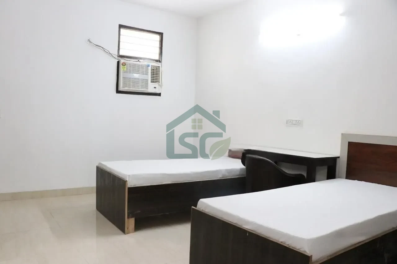 White Rose Girls PG in Sector 22, Gurugram — property photo 1