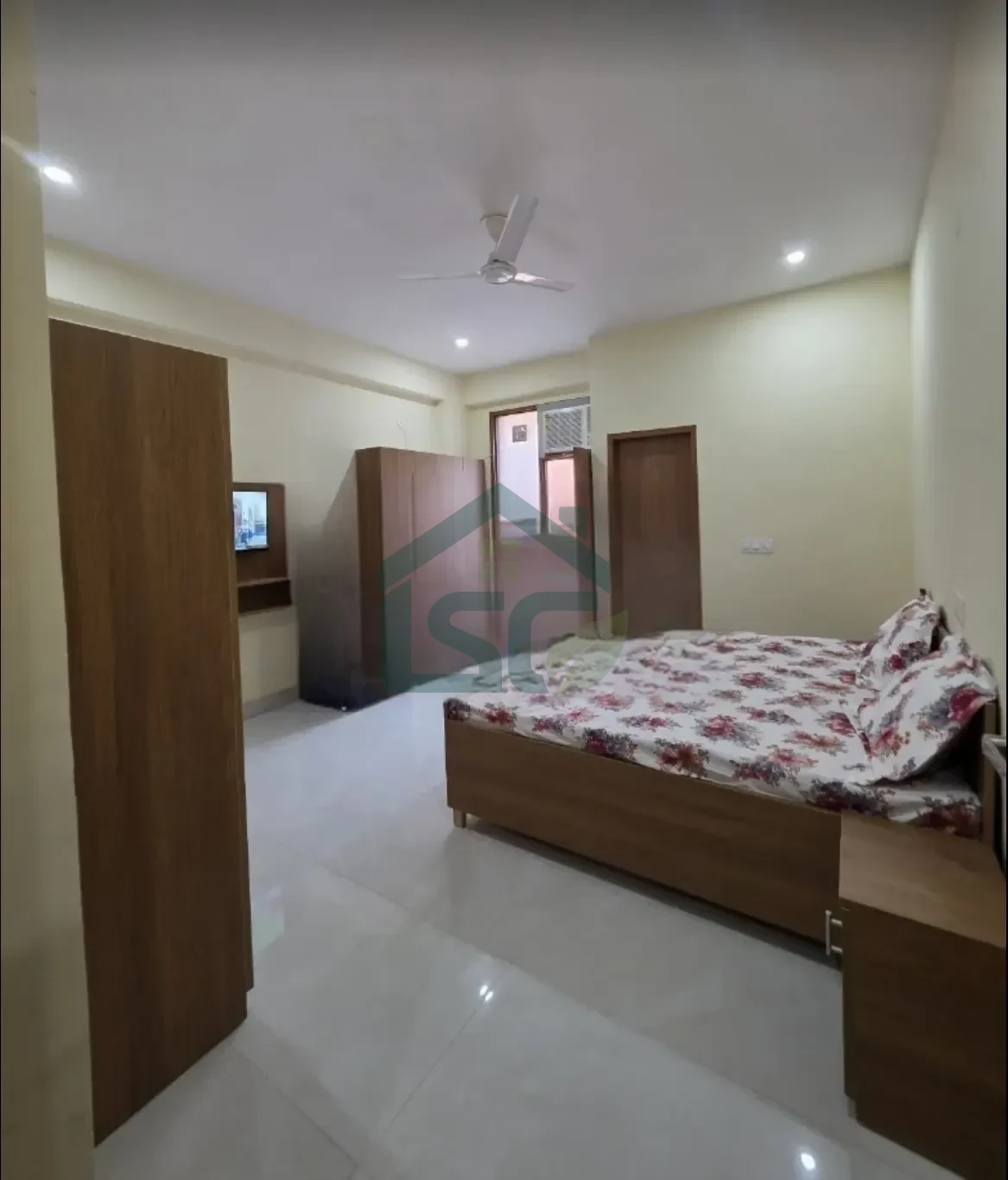 Secure Stay Co-living Studio Apartment in Sector 72, Gurugram — property photo 1