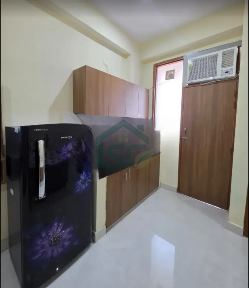 Secure Stay Co-living Studio Apartment in Sector 72, Gurugram — property photo 4