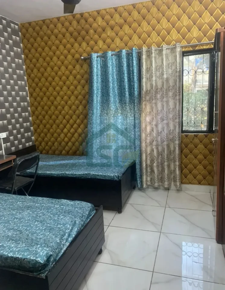 Shree PG House For Girls in Sarita Vihar, Delhi — property photo 3