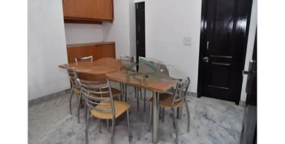 Shree PG House For Girls in Sarita Vihar, Delhi — property photo 2