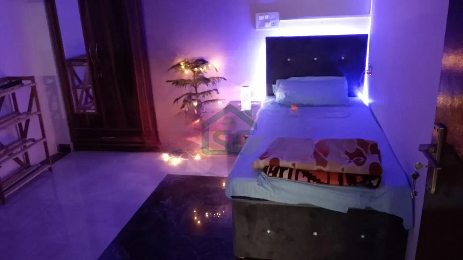 Luxo PG in Sector 121, Noida — property photo 1