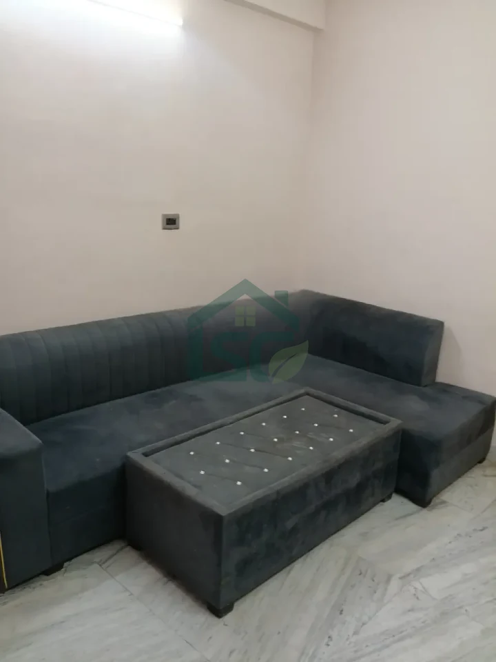 1bhk In Sector 38 Gurugram in Sector 38, Gurugram — property photo 1