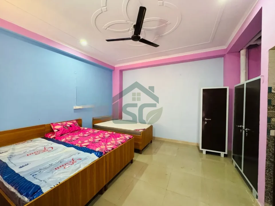 Shree Jaharveer Girls PG in Sector 33, Gurugram — property photo 1