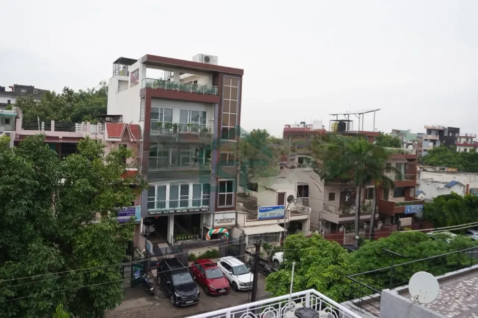 Apka PG Sector 12 in Sector 12, Noida — property photo 2