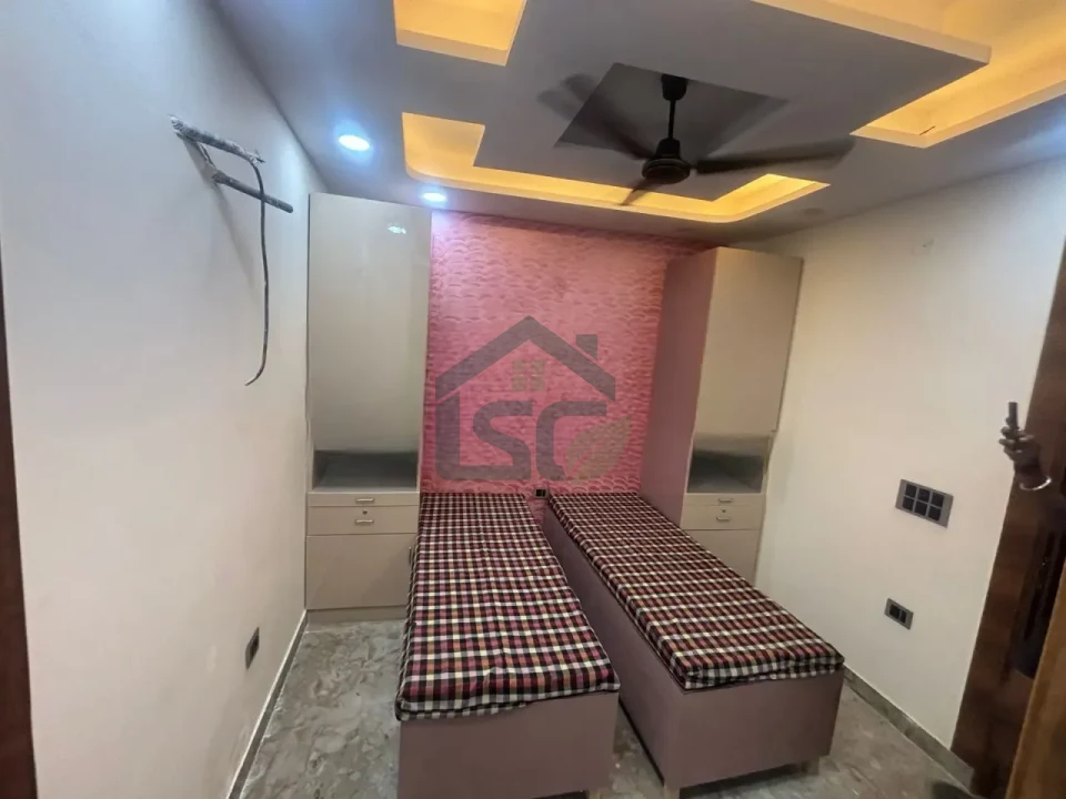 Ganpati girls PG in Laxmi Nagar, Delhi — property photo 1