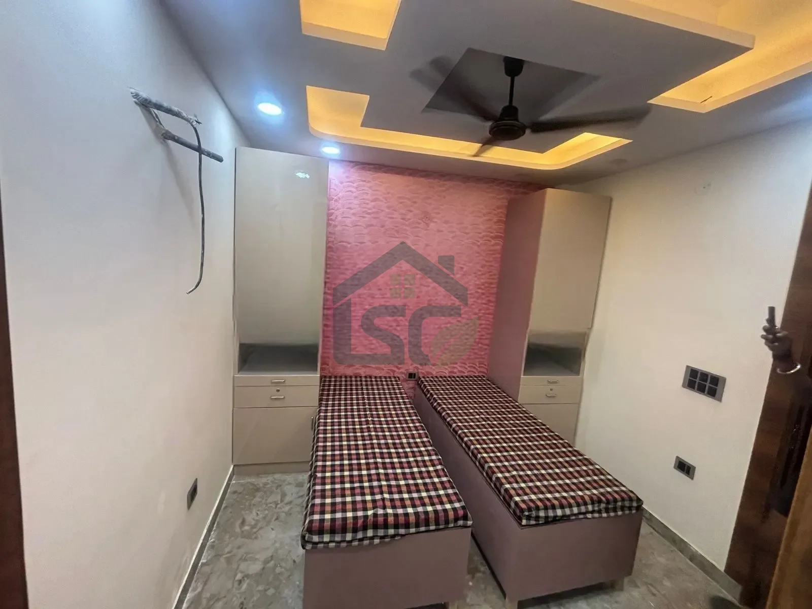 Ganpati girls PG in Laxmi Nagar, Delhi — property photo 1