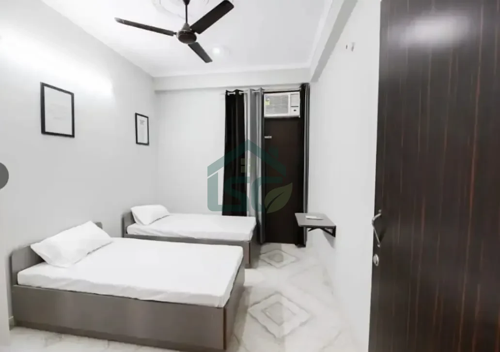 Campus arena in Vijay Nagar, Delhi — property photo 1