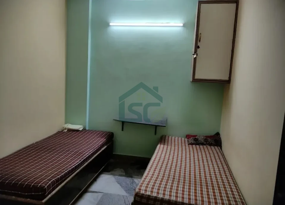 Bhati Boys PG in Laxmi Nagar, Delhi — property photo 1