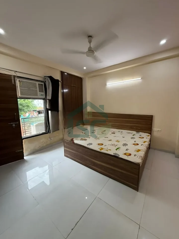 1 BHK In Sector 51 Gurugram in Sector 51, Gurugram — property photo 1
