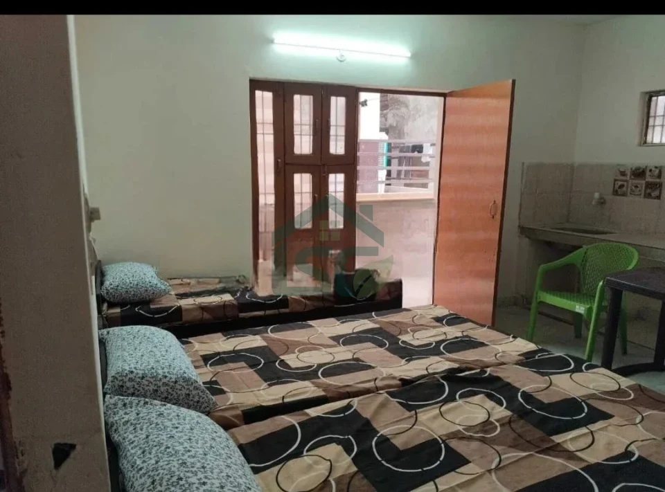 Photo 2 of Shri Radha Shyam PG, Sector 63, Noida