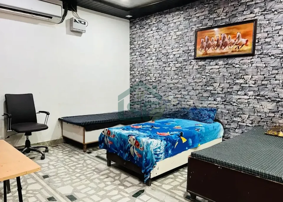 Maan Girls Hostal in Alipur, Delhi — property photo 5