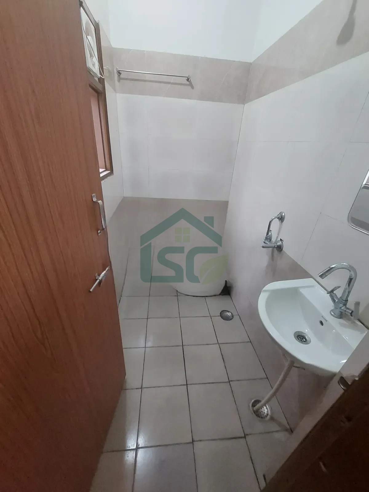 Ankit Room For Rent in Sector 69, Gurugram — property photo 1