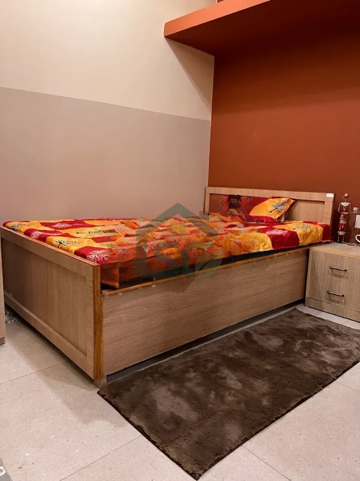 At Anna Homes, New Ashok Nagar, Noida