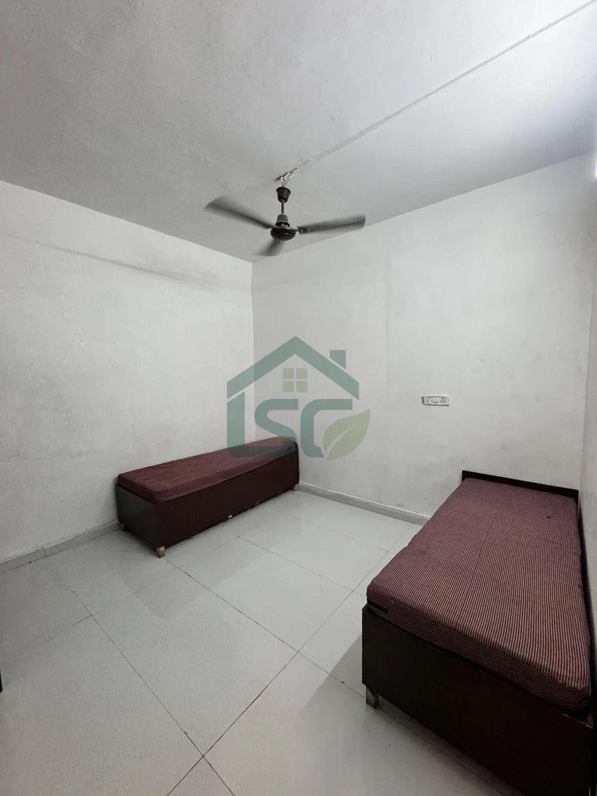 At Royal Residence Girls PG, Malka Ganj, Delhi
