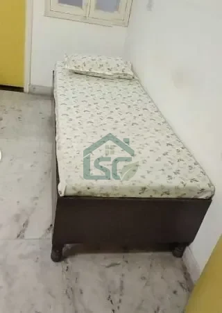 J P House in Shakarpur, Delhi — property photo 3